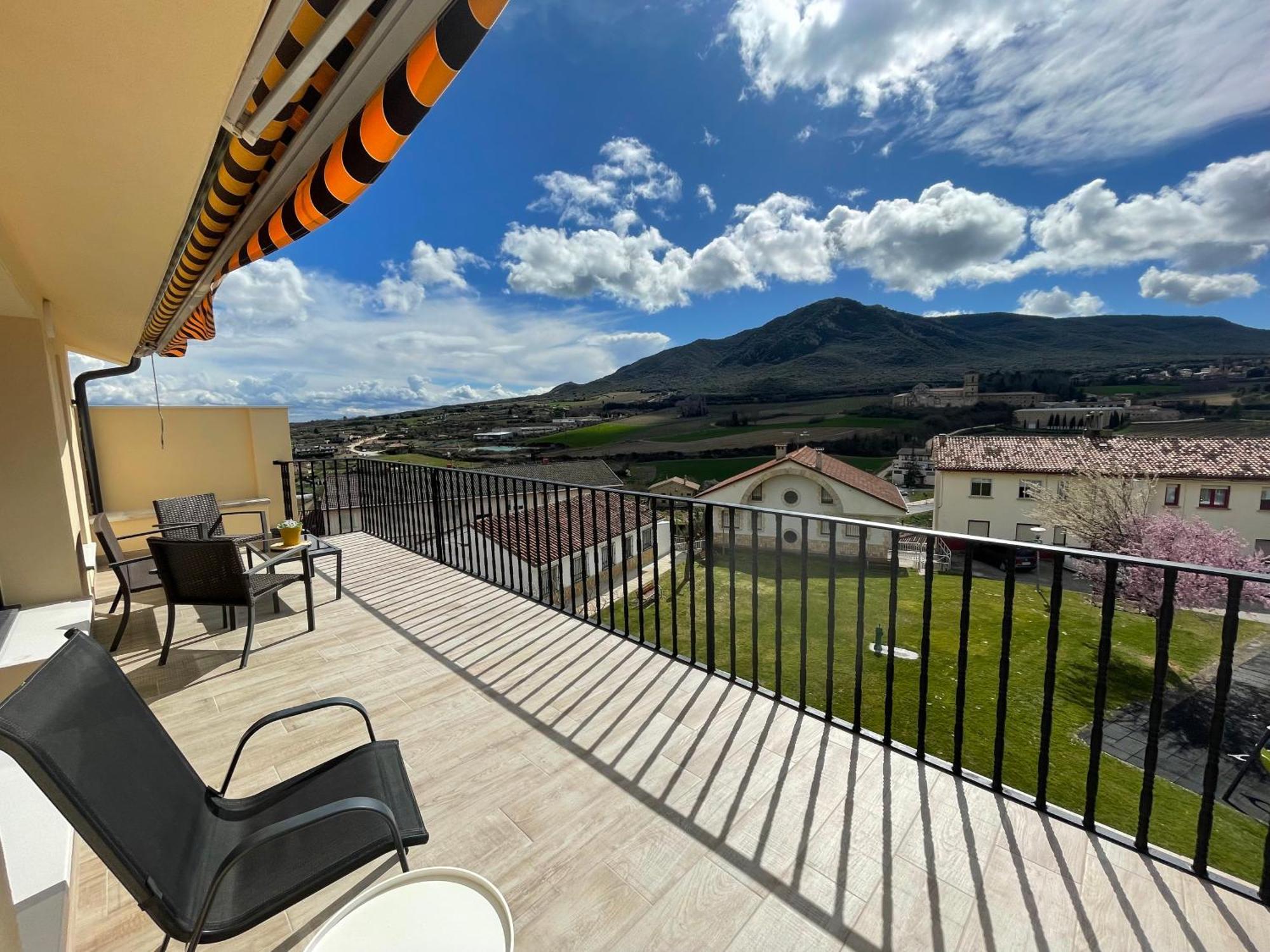 Apartamentos Montejurra Ayegui Extérieur photo